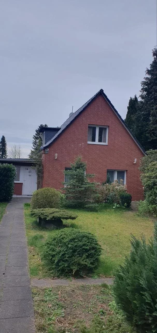 Süntelstraße 80, 25462 Rellingen, Bild 1