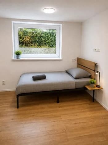 TOP Monteur-Apartment Mengen | 1–2 Pers. | Voll möbliert | WLAN 600 Mbit, Monteurzimmer in Mengen bei Sigmaringen